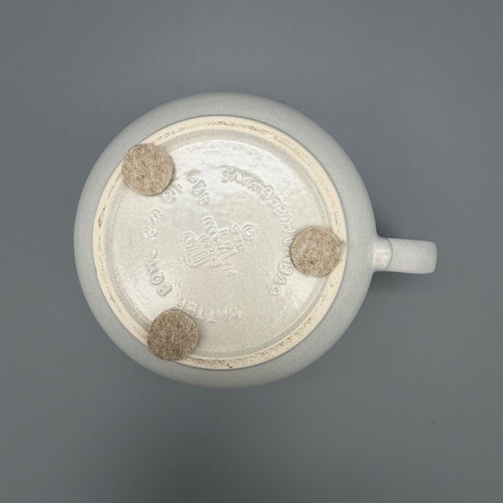 Pfaltzgraff Yorktowne Pattern #464 Handled Batter Bowl 2 1/2 Qt Stoneware USA - Picture 8 of 9